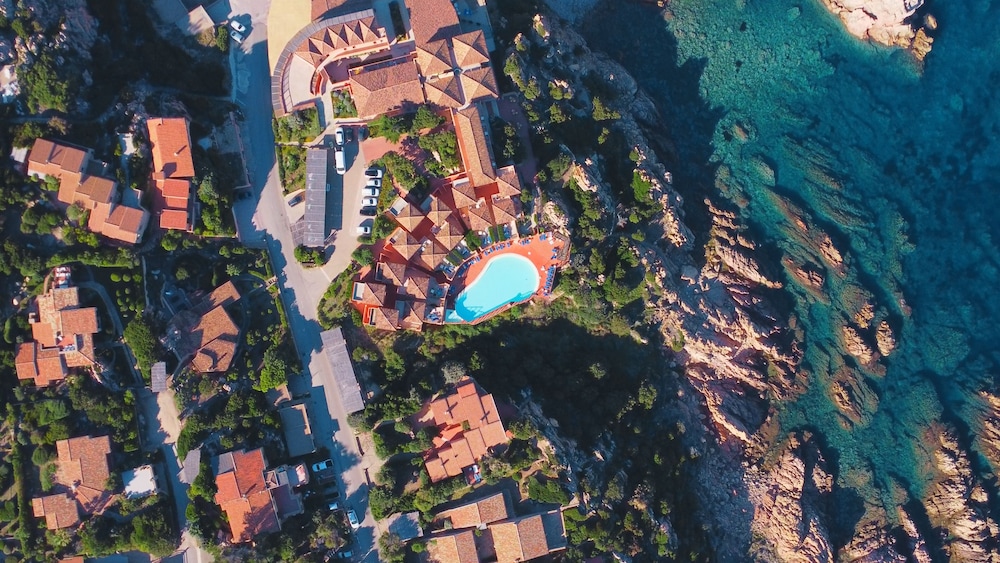 HOTEL COSTA PARADISO 32/45