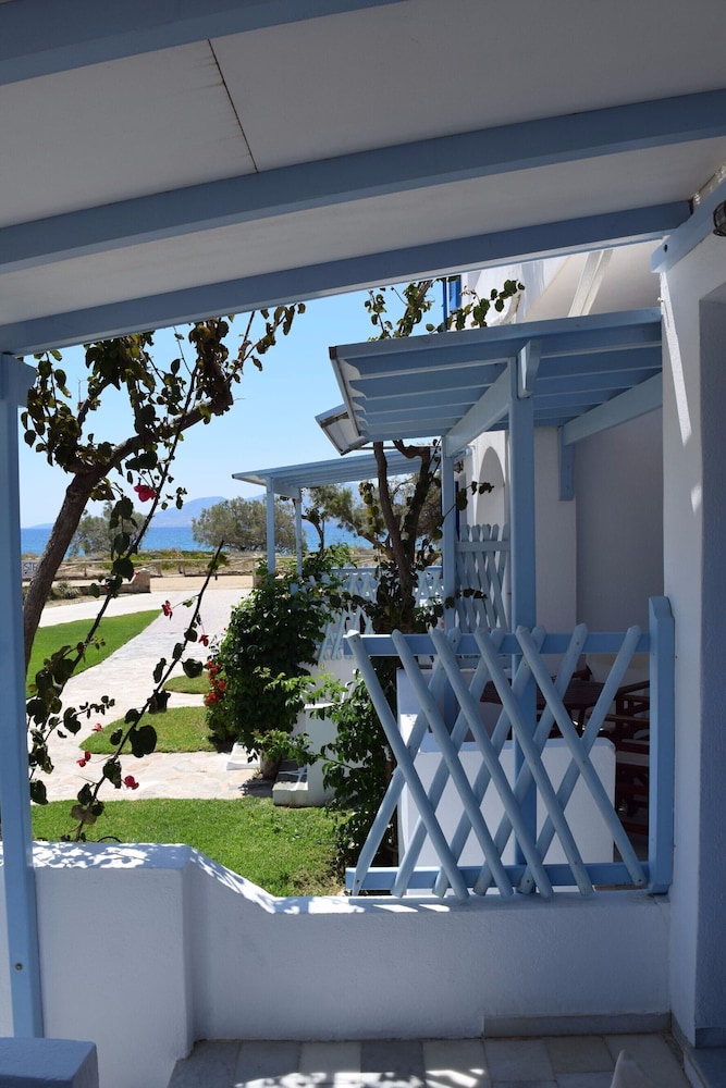 Stella Naxos Island 24/50