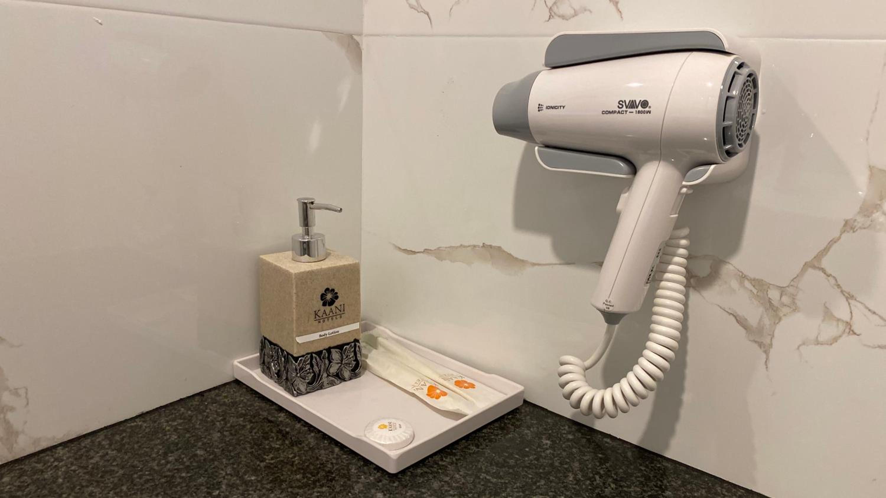 Deluxe, Double Bed, City View, Balcony, Kaani Palm Beach 9/9