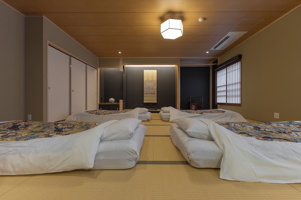 NISHIYAMA RYOKAN 18/46