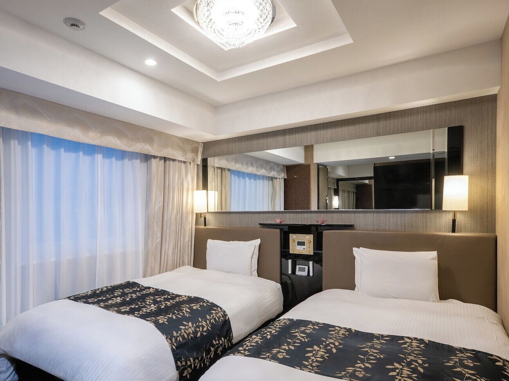 DELUXE, TWIN BEDS