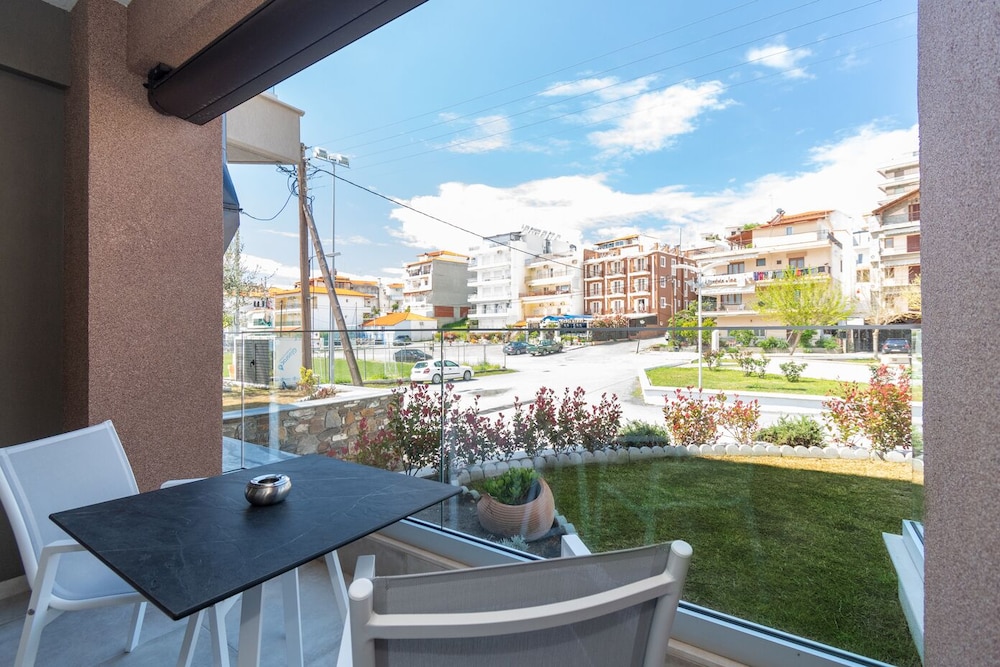 Thetis Boutique Luxury Apartments 42/50