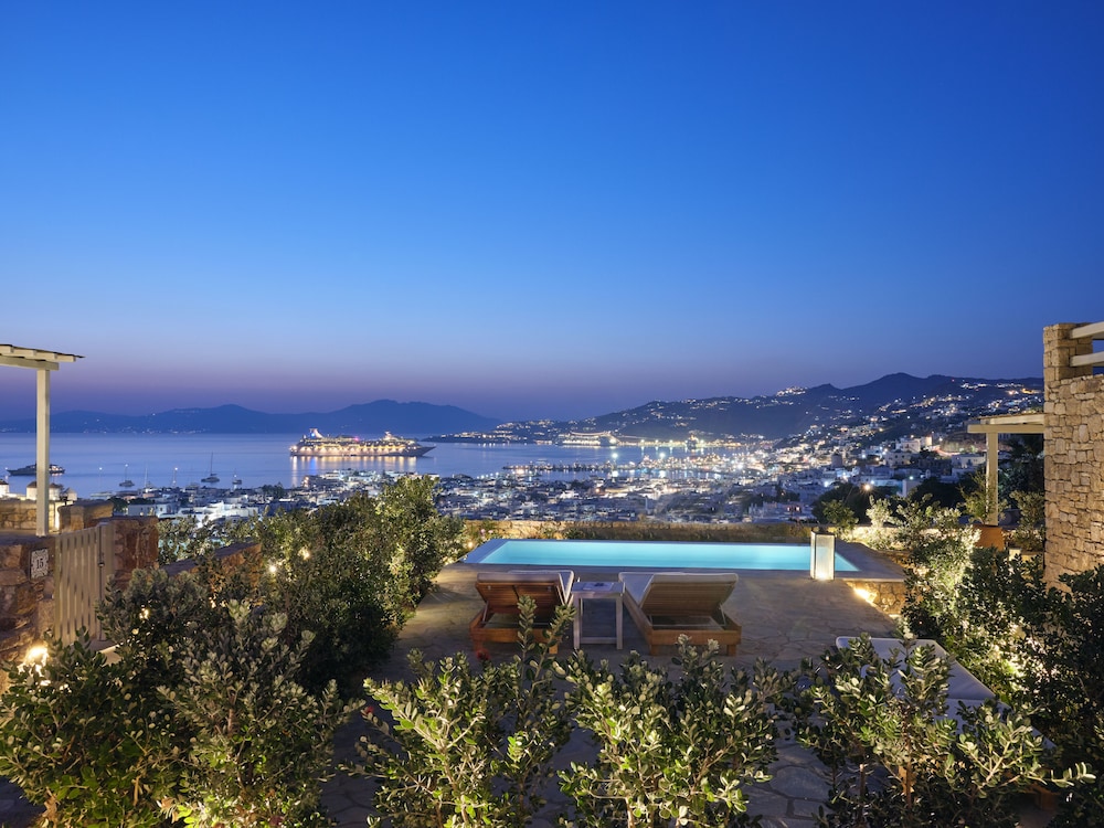 Belvedere Hilltop Rooms & Suites - The Leading Hotels of the World 50/59