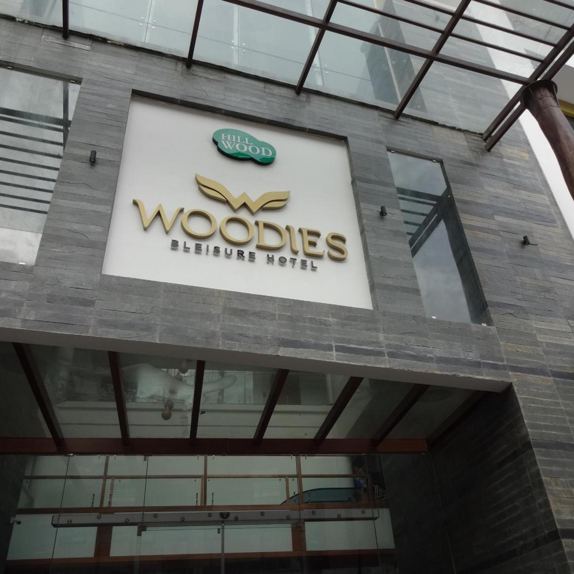Woodies Bleisure Hotel 3/23