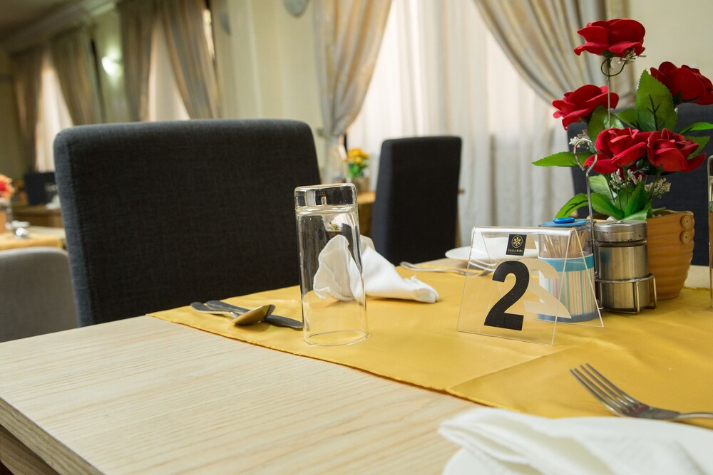 Ishakool Hotels 44/50