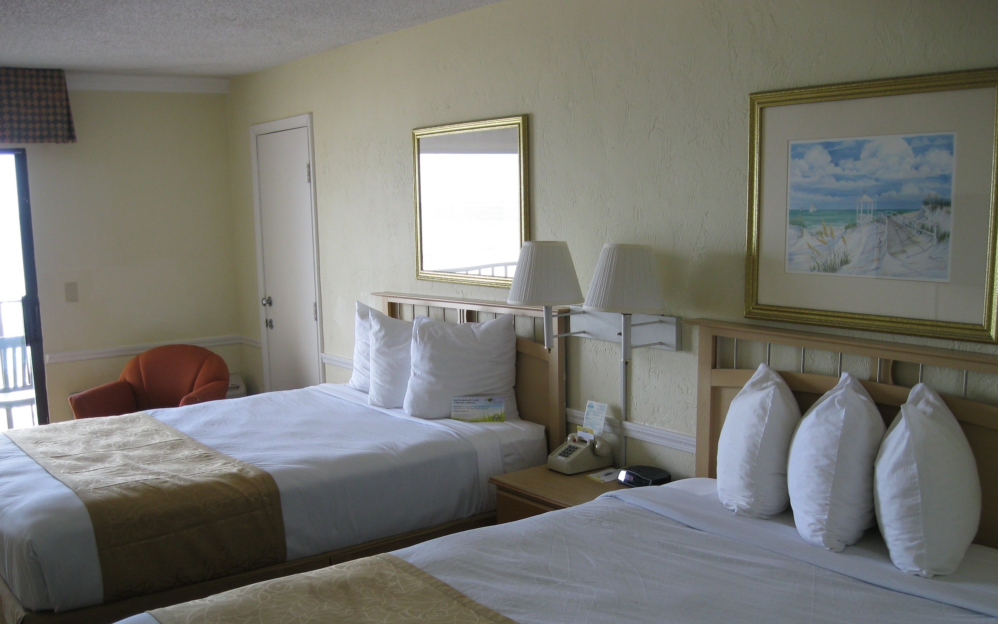 Room, 2 Double Beds, Ocean or South View