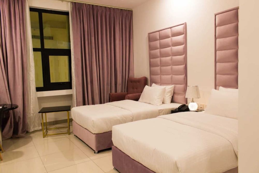 Parkside Plaza Hotel 14/32