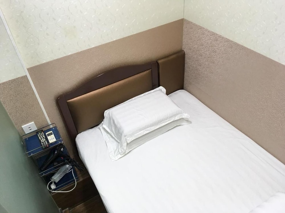 New Prince Hotel 24/51