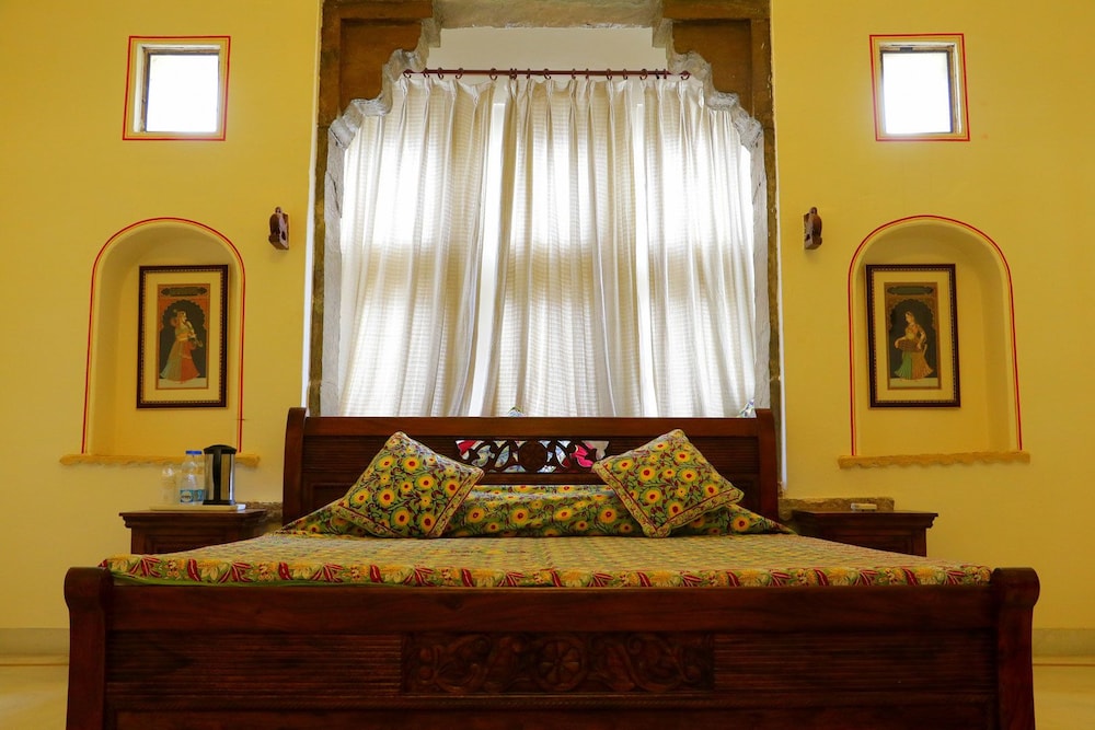 DEV NIWAS - HERITAGE HOTEL 10/22