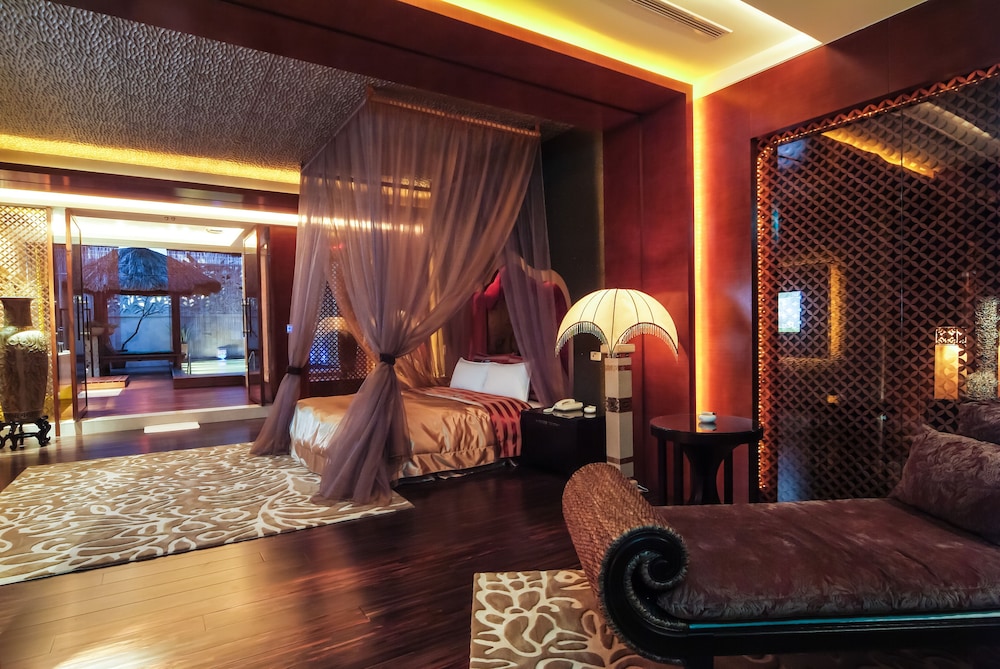 Xiadu Motel 50/74