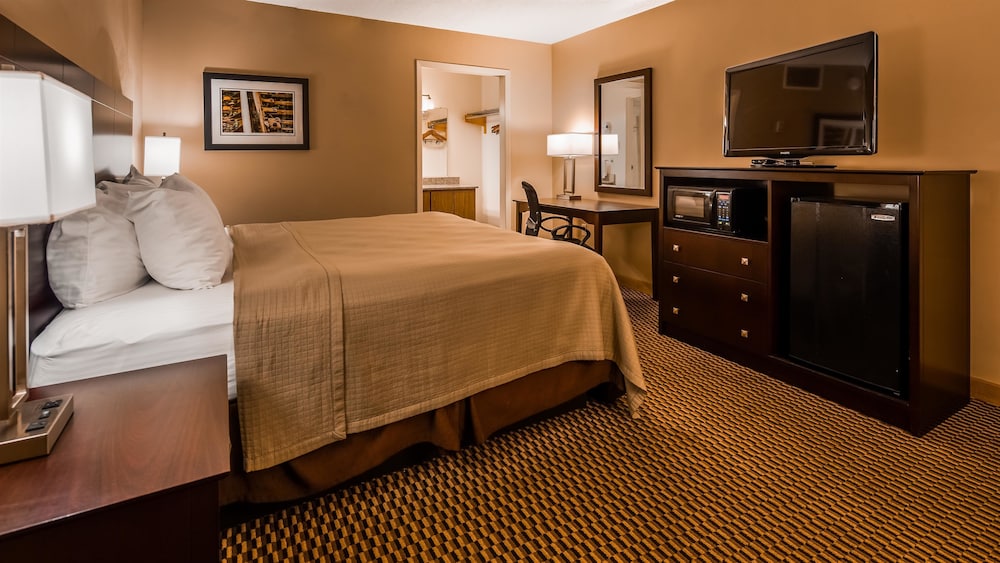 Best Western State Fair Inn 8/28