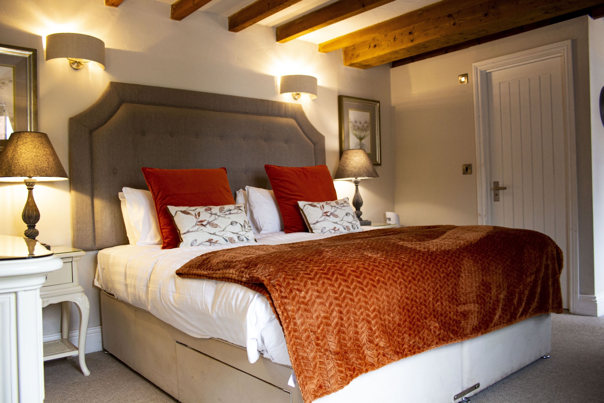 SUPERIOR, DOUBLE BED