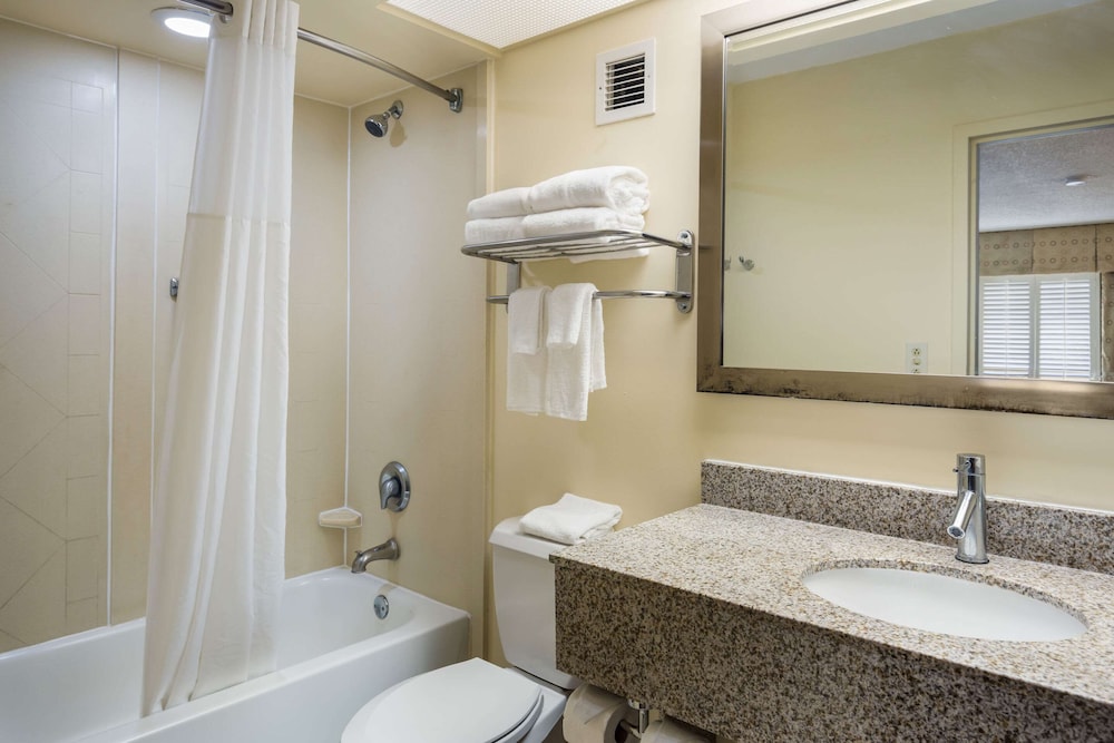 Quality Inn Albany 16/42