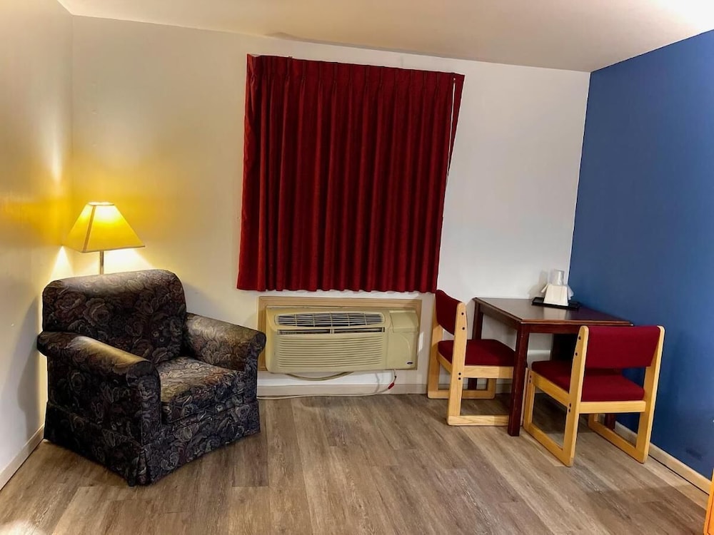Travelodge by Wyndham Junction City 23/35
