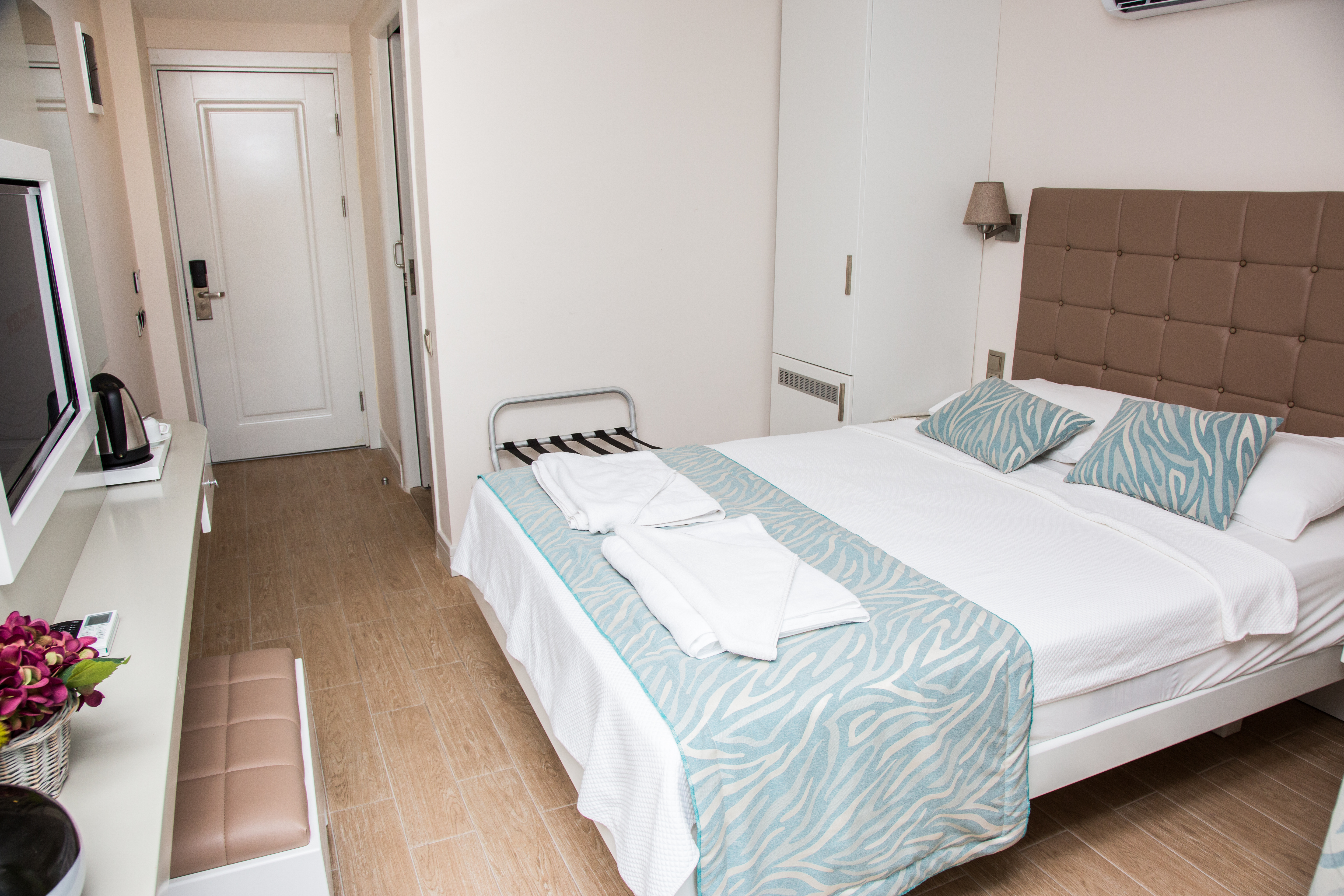 Room, Double Bed, Land View