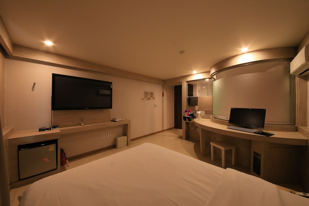 Hotel M Story 19/44