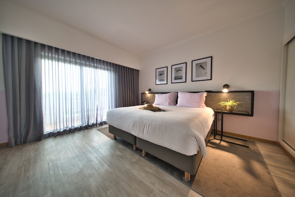 The Magnolia Hotel 16/59