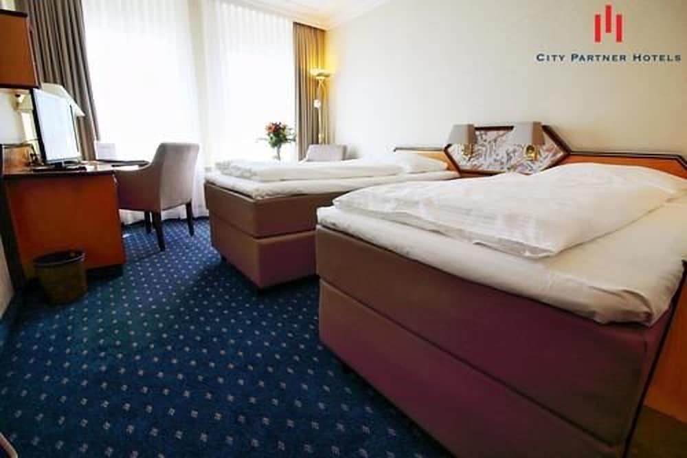 Hotel Senator Hamburg 8/35