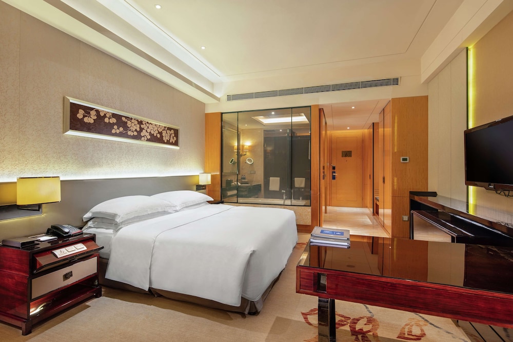 Hilton Guangzhou Baiyun Hotel 9/56