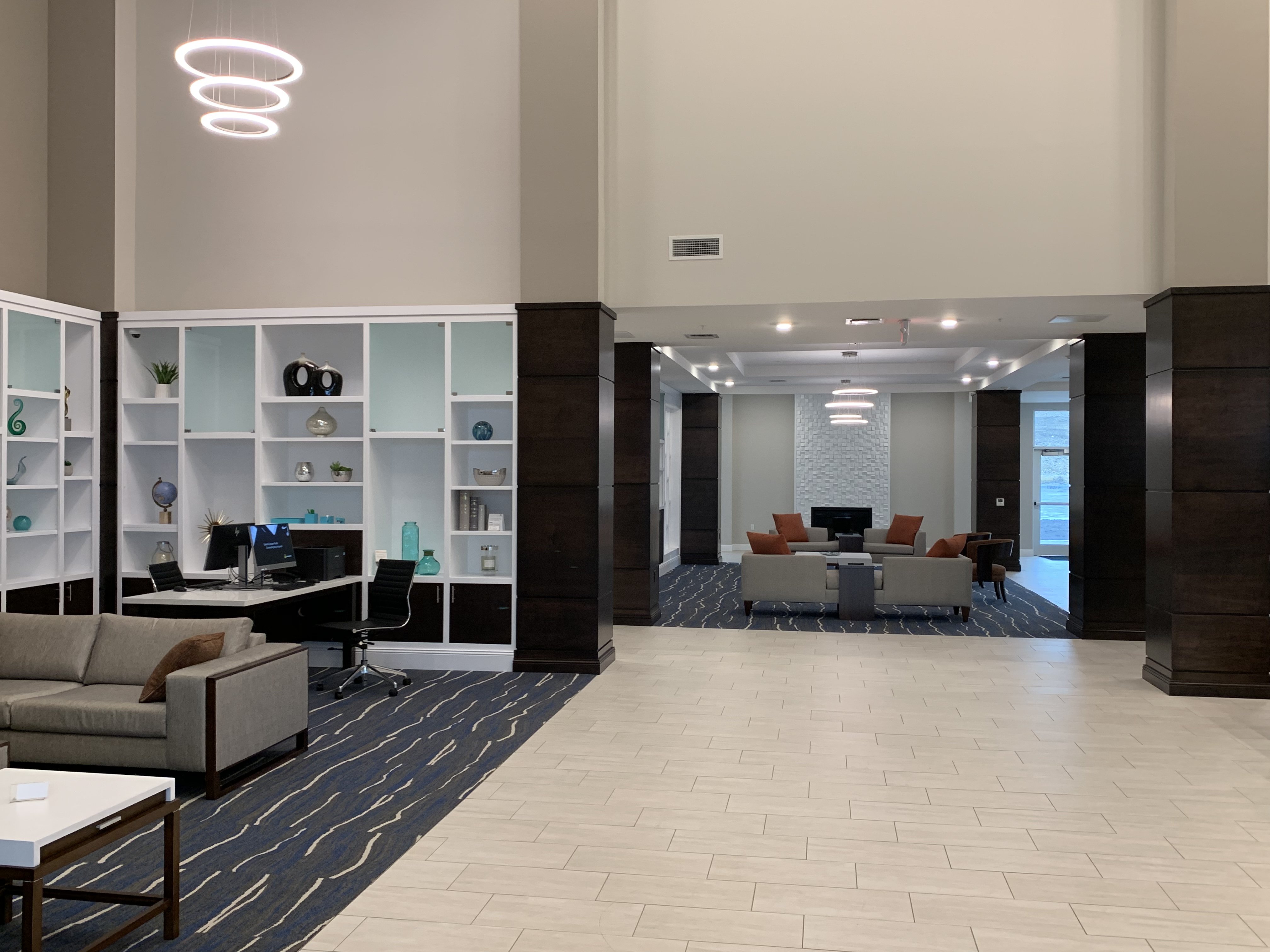 Holiday Inn & Suites Jefferson City 26/42