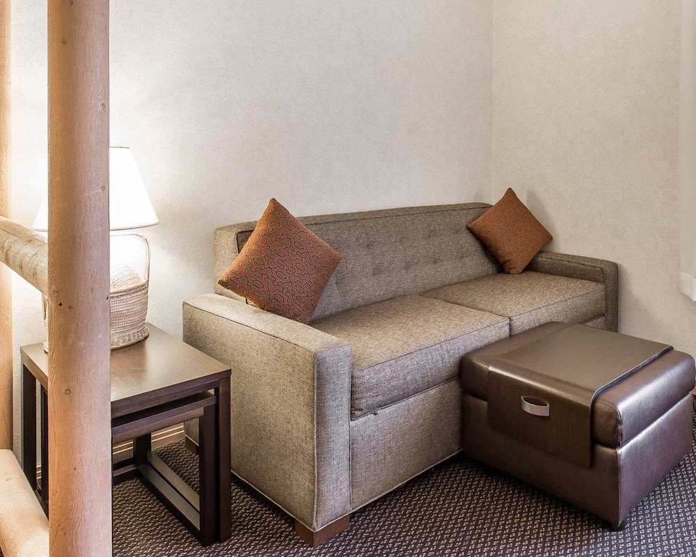 Quality Suites Moab near Arches National Park 29/42