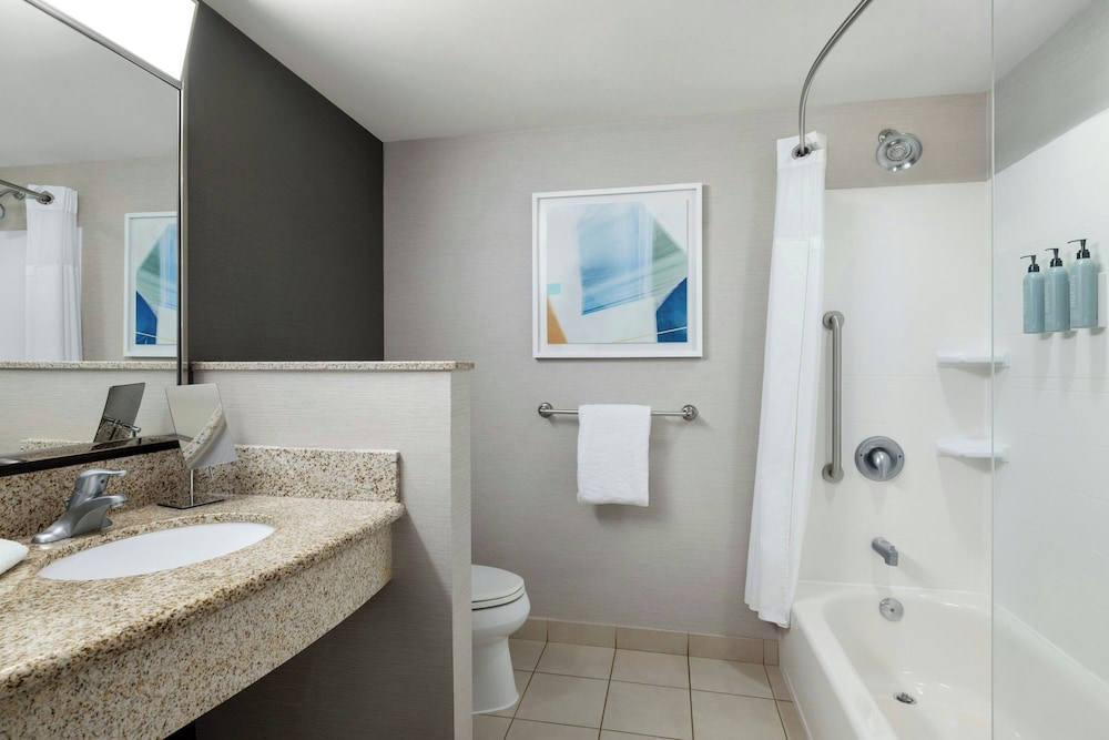 Courtyard Mt Holly Westampton 46/49