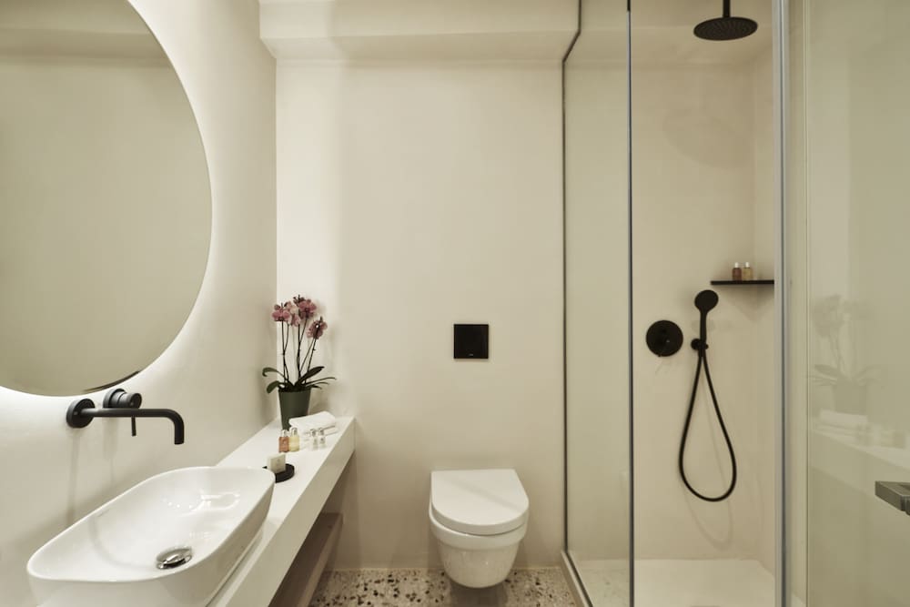 Vasi Hotel 42/50
