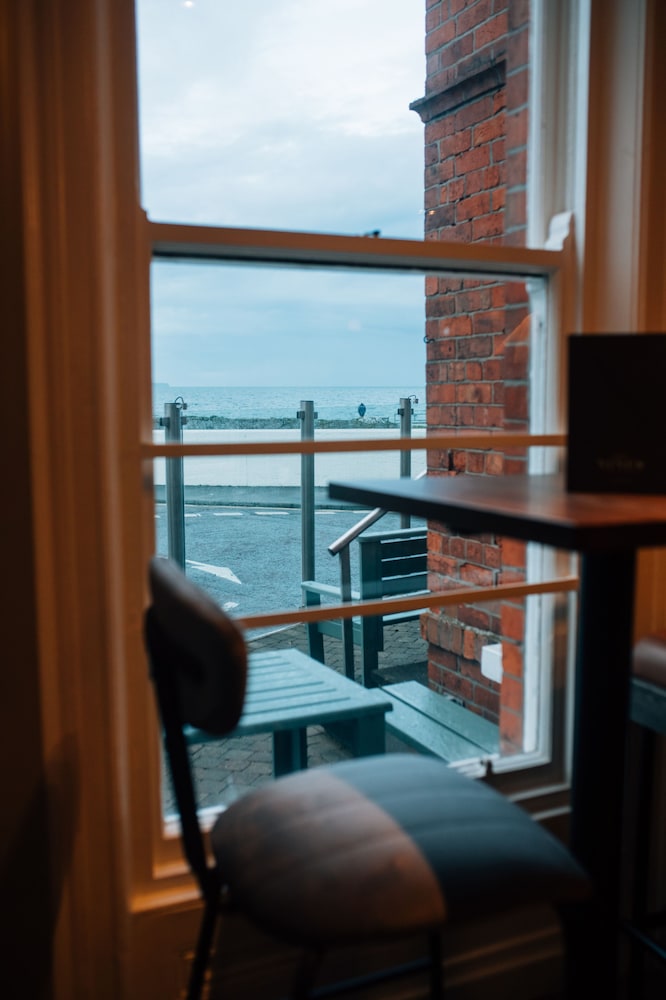 The Salty Dog Hotel & Bistro 42/71