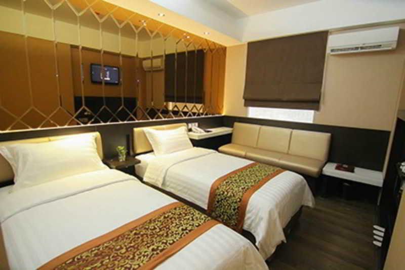 Favor Hotel Makassar City Center By LIFE 8/19