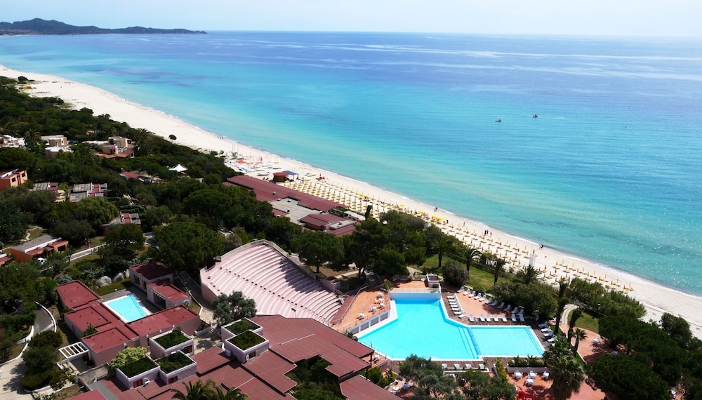 Free Beach Club 38/42