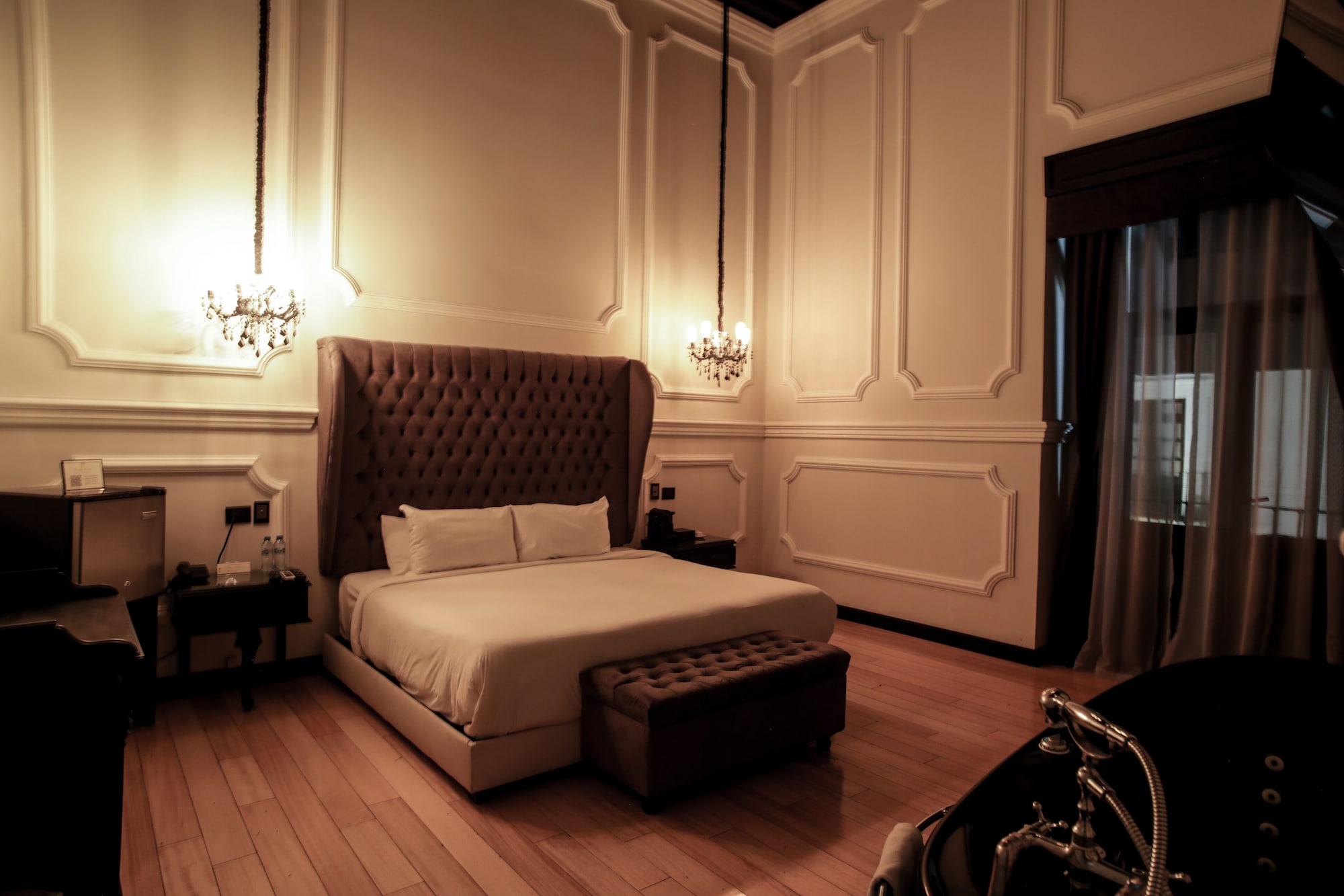 SUITE, BALCONY