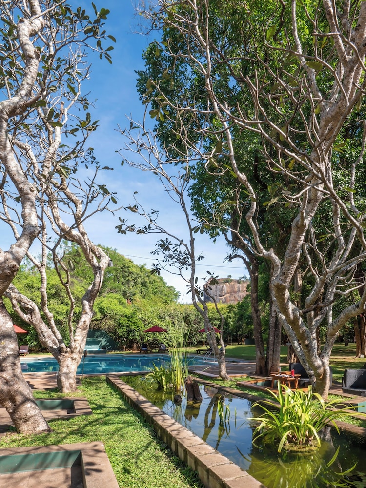 Sigiriya Village 53/59