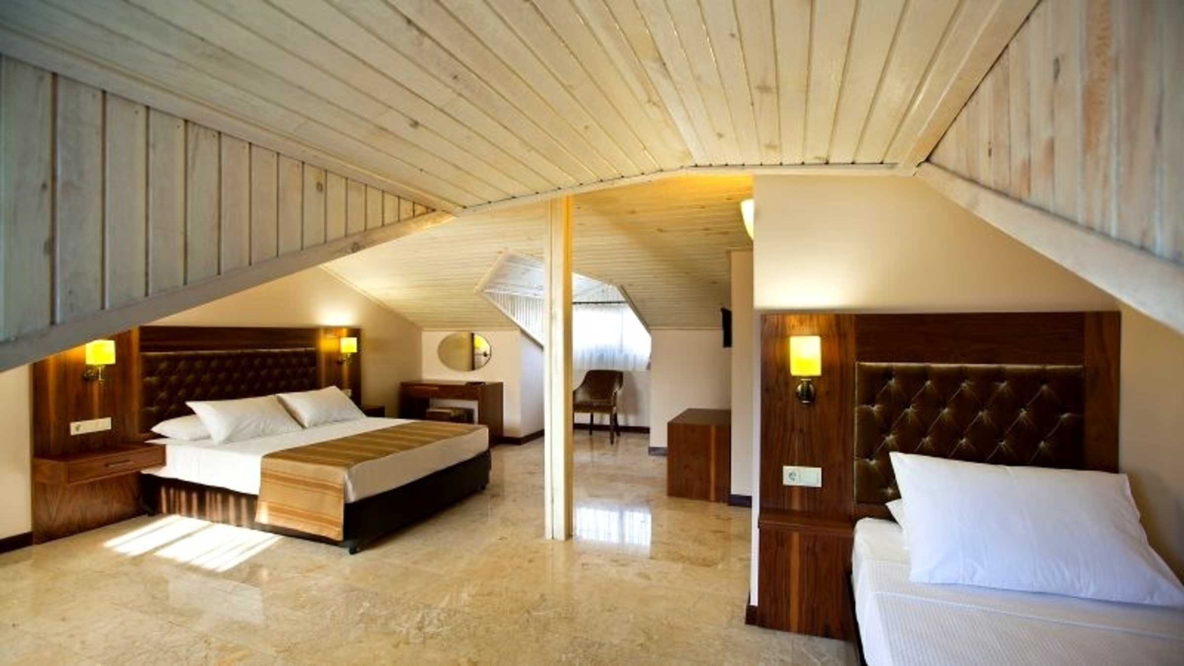 MONTANA BOUTIQUE HOTEL 7/20