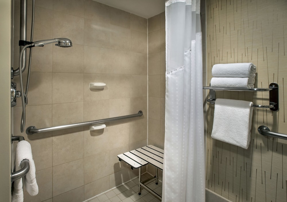 Holiday Inn Manhattan 6th Avenue Chelsea 17/41