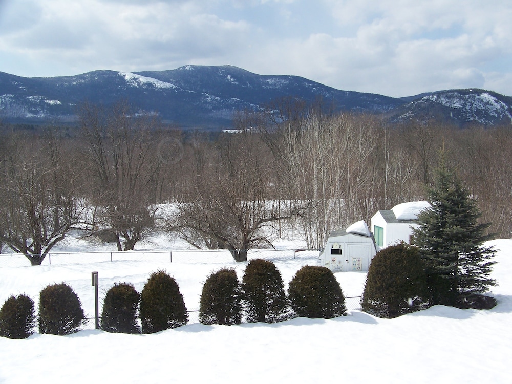 Briarcliff Motel 24/30