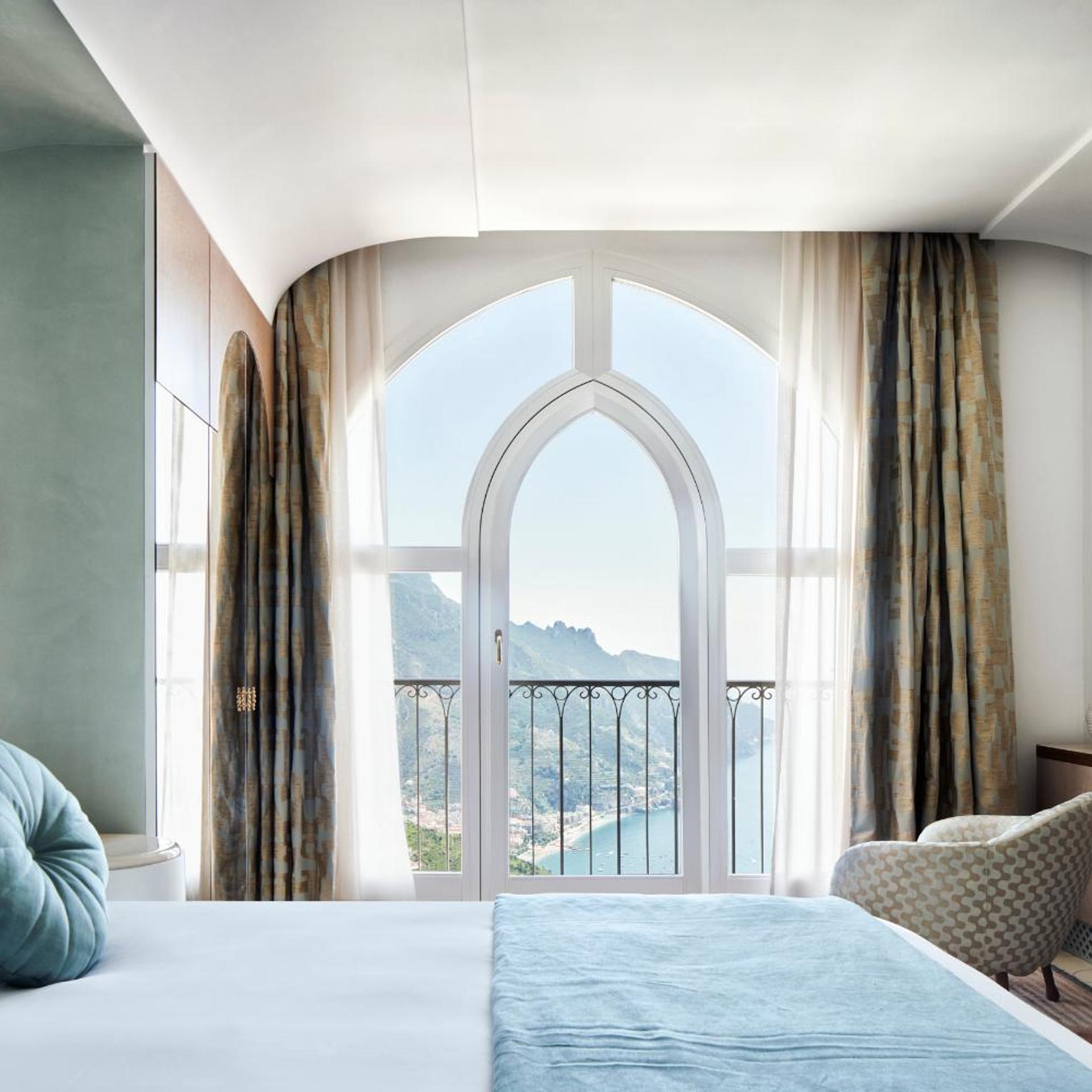 Deluxe, Double Bed