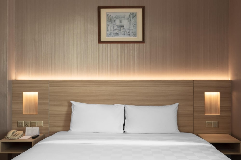 Cititel Penang 8/32
