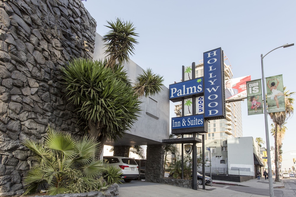 Hollywood Palms Inns & Suites 43/56