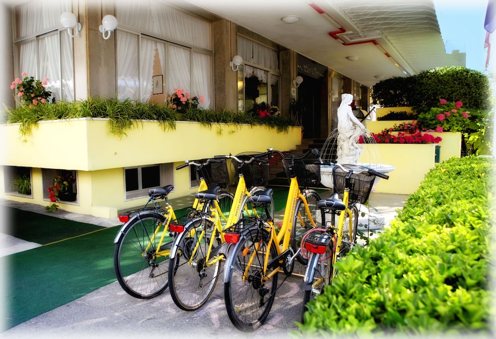 Hotel Derby 41/50