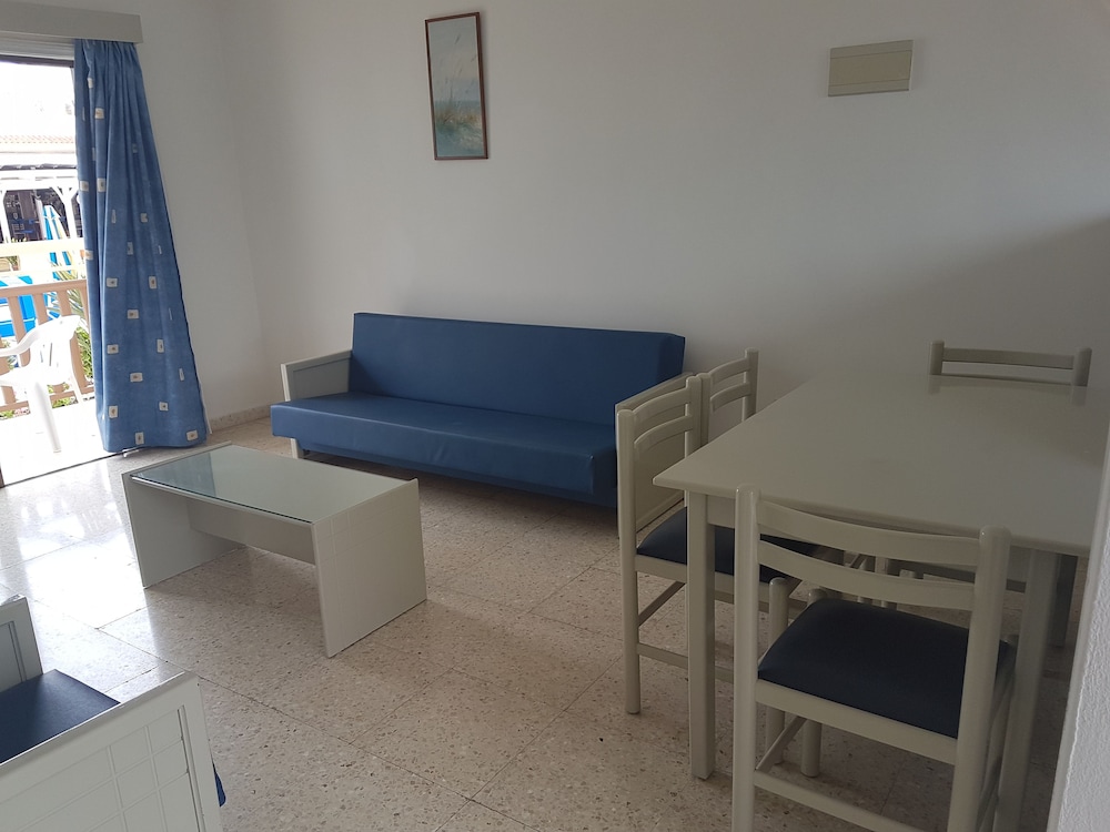 Cosmelenia Apartments 29/51
