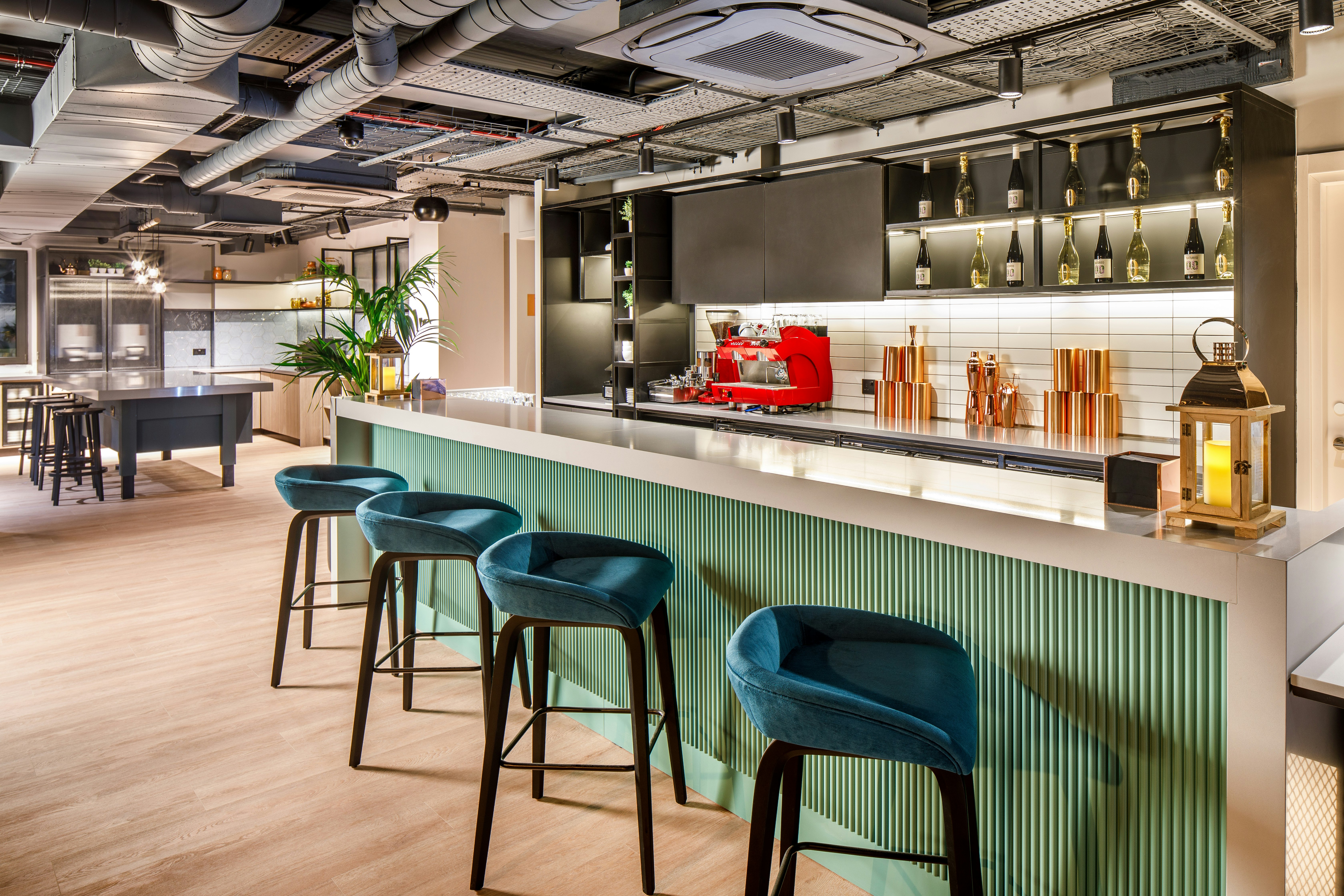 Southgate Hotel London 29/40