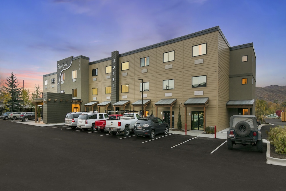 Silver Creek Hotel 39/50