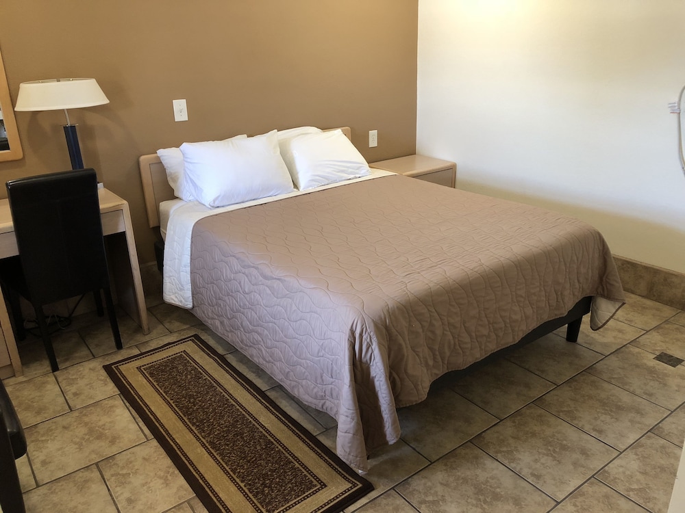 Topper Motel 21/47
