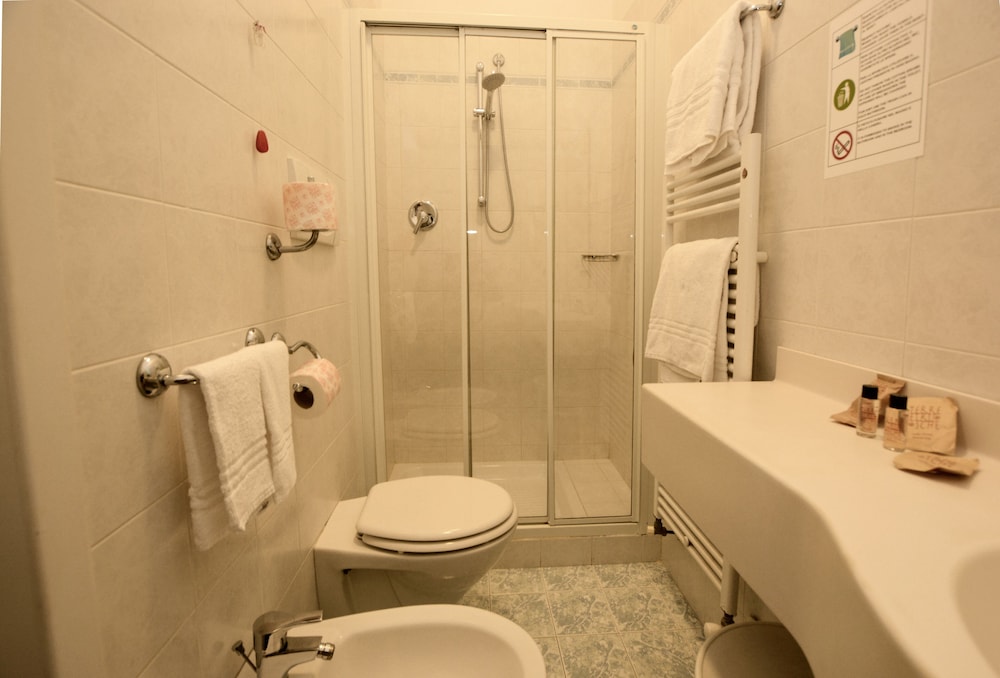 Albergo Italia 33/42