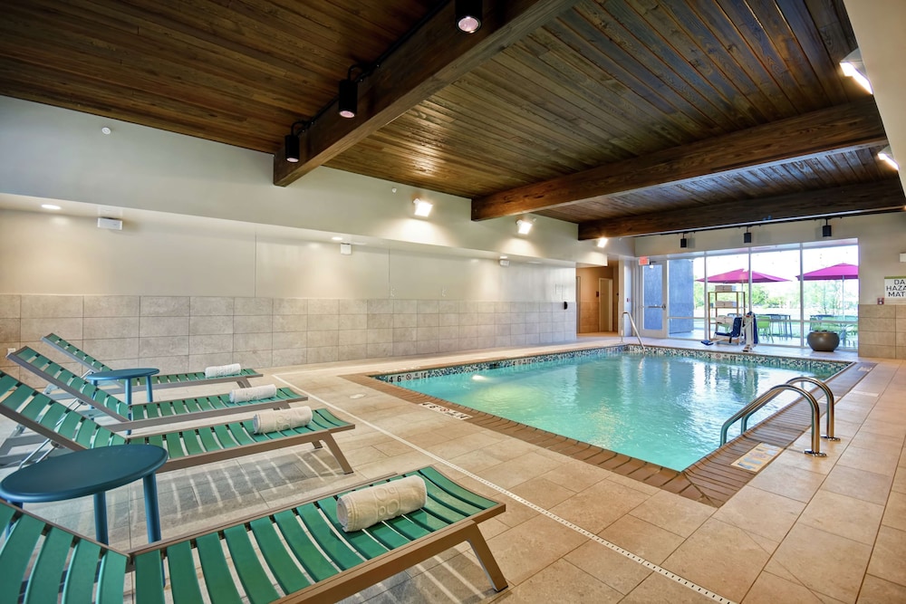 Home2 Suites by Hilton Terre Haute, IN 30/62