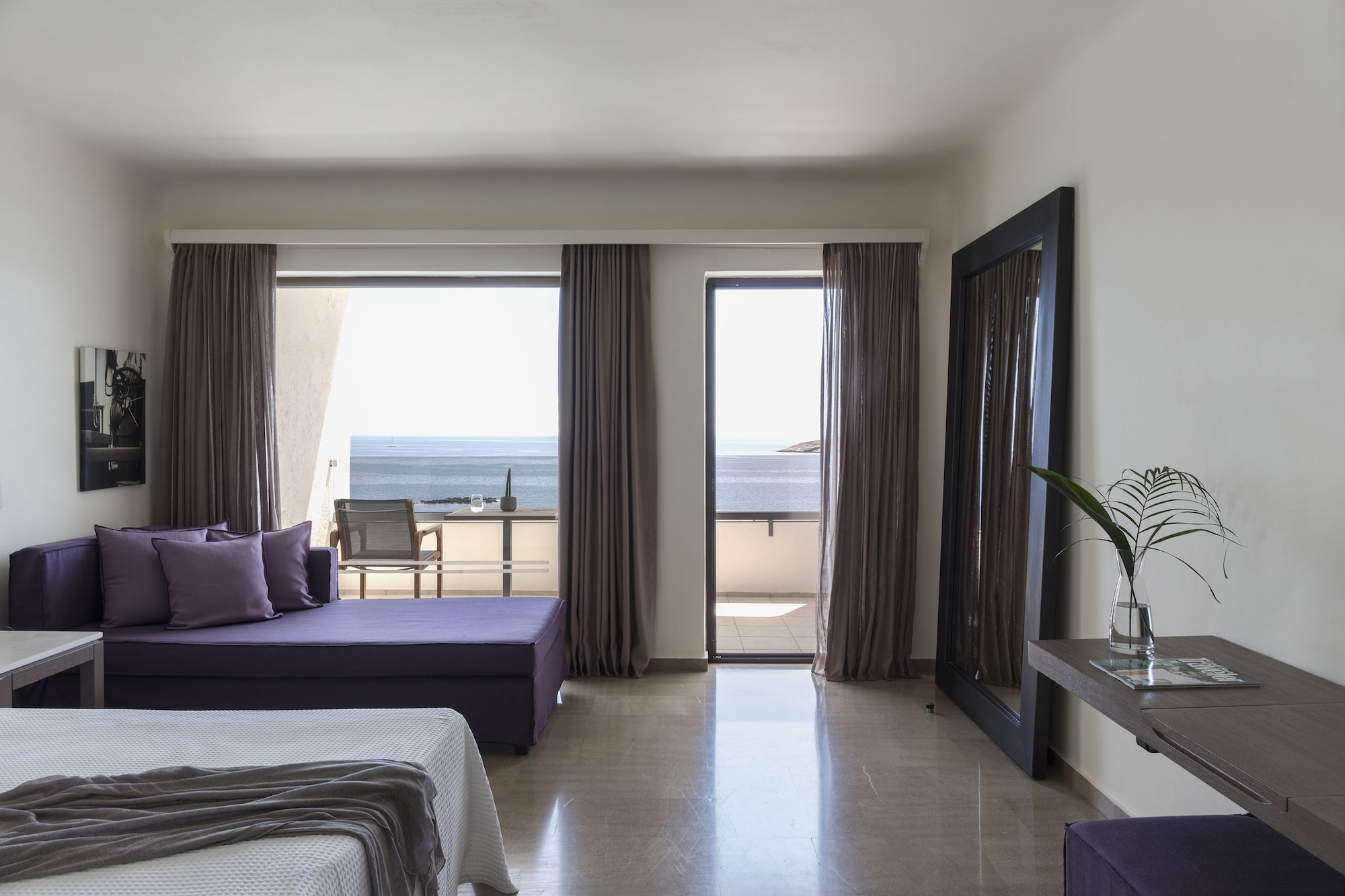 Zen, Suite, 1 King and 1 Single Beds, Sea View