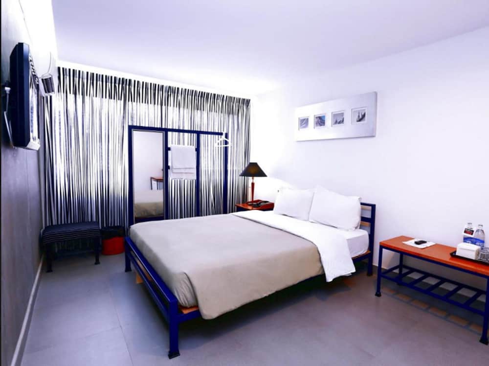 Mdr Hotel 7/19