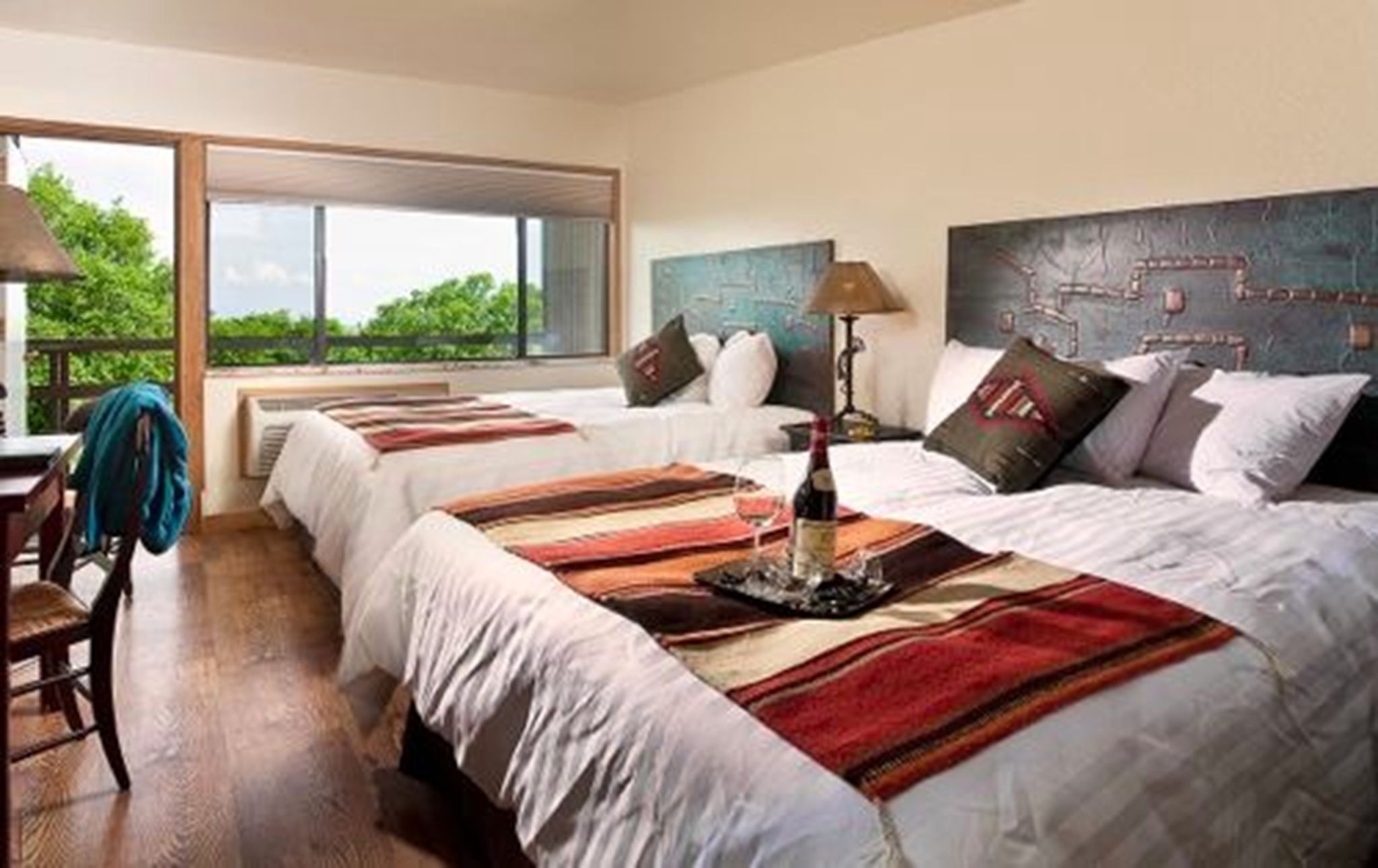 Kiva, Deluxe, 2 Queen Beds