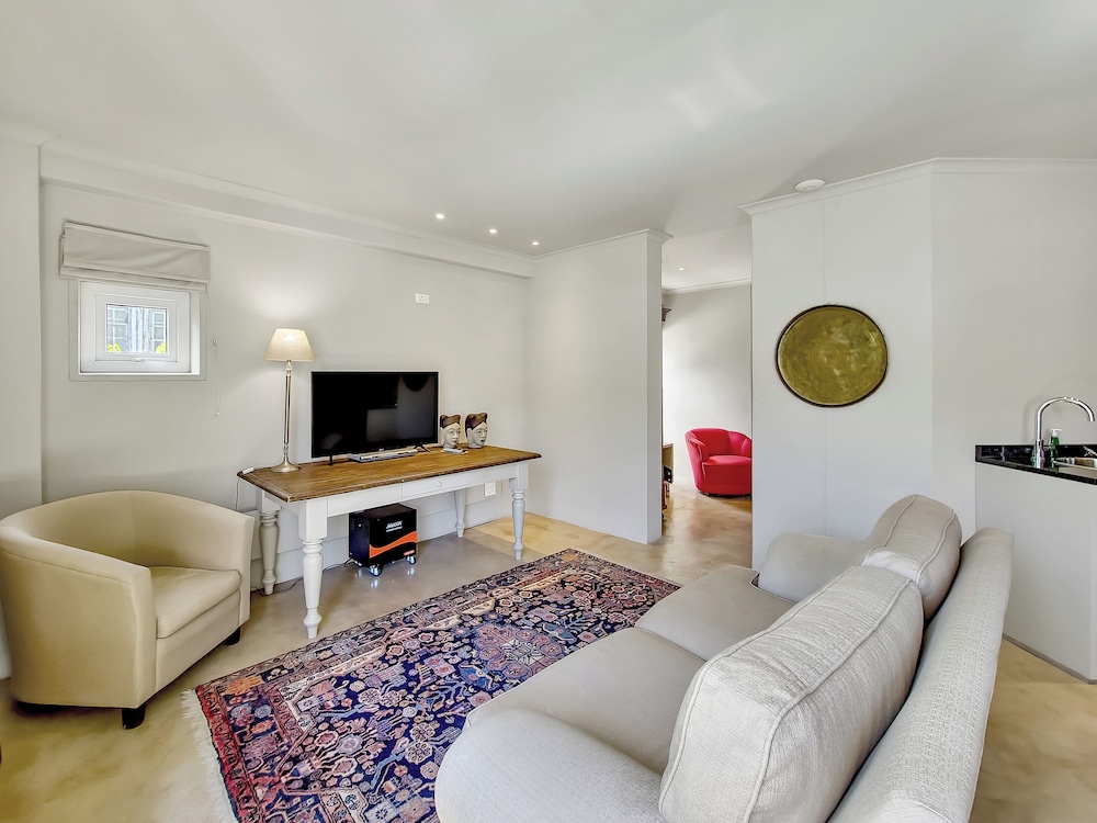 Rouge On Rose Boutique Hotel 27/49