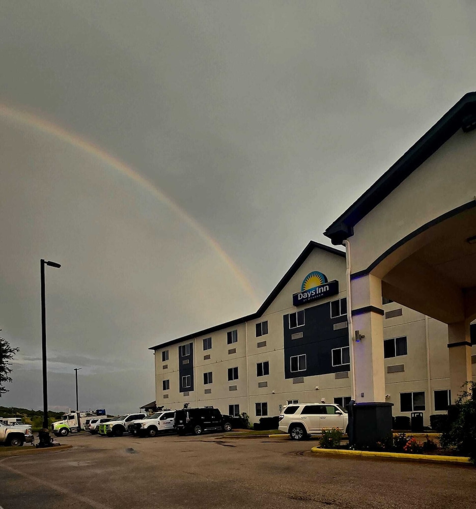 Days Inn by Wyndham Copperas Cove 6/53